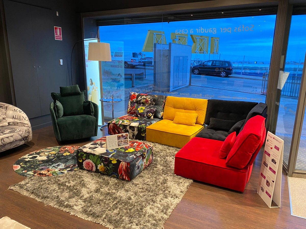 New Famaliving in Badalona. News Fama Sofas